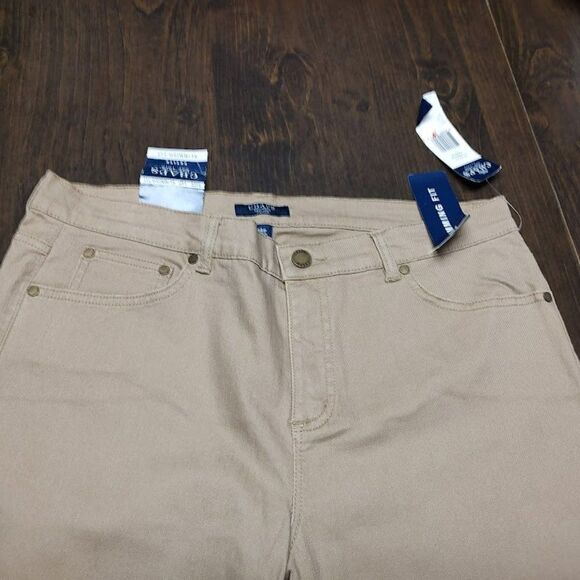 New Chaps Slimming Fit Khaki Cropped Jeans Size Women's 14 Petite - Picture 2 of 3